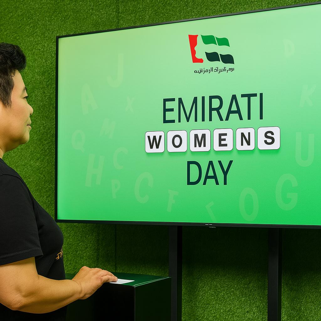 Catch The Letter | MIRROR BOOTH EVENT SERVICES L.L.C